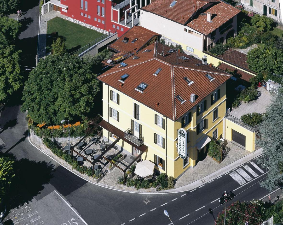 Albergo Ristorante Grigna Mandello del Lario Exteriör bild
